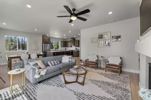 60933 SE Sydney Harbor Ct, Bend, OR 97702 - Photo 17