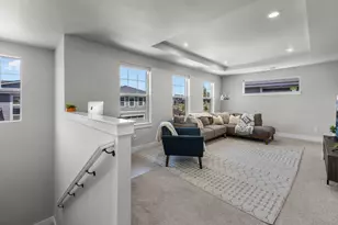 60933 SE Sydney Harbor Ct, Bend, OR 97702 - Photo 19