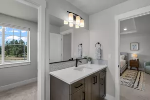 60933 SE Sydney Harbor Ct, Bend, OR 97702 - Photo 27