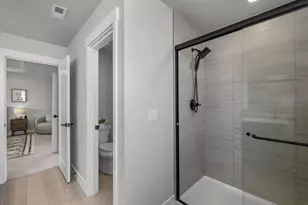 60933 SE Sydney Harbor Ct, Bend, OR 97702 - Photo 29