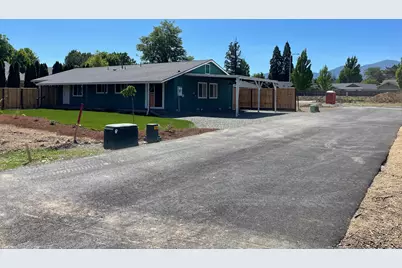 2216 Piazza Drive, Medford, OR 97501 - Photo 27