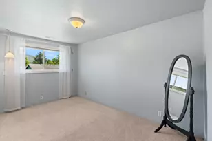 2642 Hawaiian Ave, Medford, OR 97504 - Photo 35