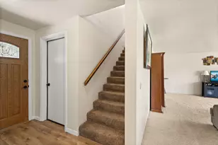 2642 Hawaiian Ave, Medford, OR 97504 - Photo 27