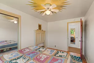 2642 Hawaiian Ave, Medford, OR 97504 - Photo 27