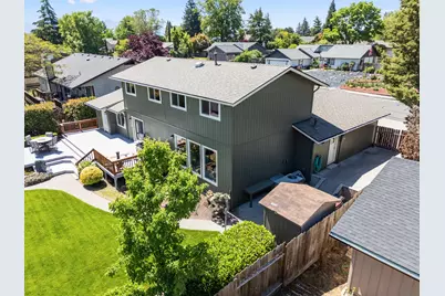 2642 Hawaiian Avenue, Medford, OR 97504 - Photo 55
