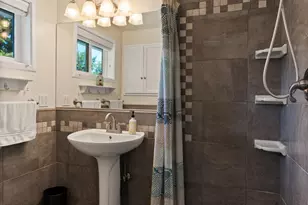2642 Hawaiian Ave, Medford, OR 97504 - Photo 31