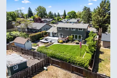 2642 Hawaiian Avenue, Medford, OR 97504 - Photo 51