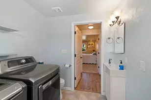 2642 Hawaiian Ave, Medford, OR 97504 - Photo 23