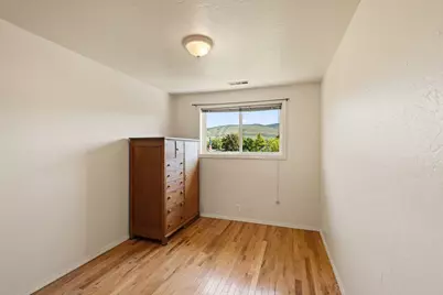 2642 Hawaiian Avenue, Medford, OR 97504 - Photo 33