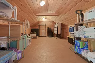 1940 NW Monterey Pines Dr, Bend, OR 97703 - Photo 29