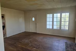 604 N 7th St, Klamath Falls, OR 97601 - Photo 3