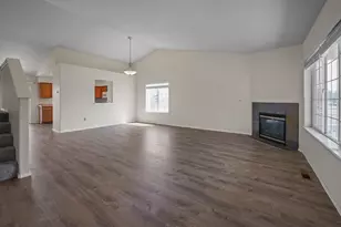 585 NE Redwood Ave, Redmond, OR 97756 - Photo 3