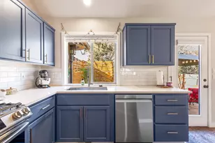 2150 NE Castle Ave, Bend, OR 97701 - Photo 7