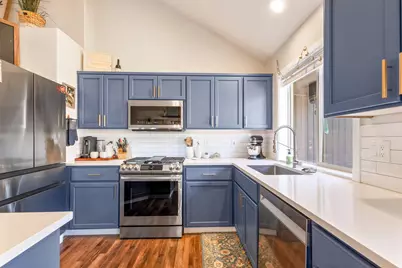 2150 NE Castle Avenue, Bend, OR 97701 - Photo 7