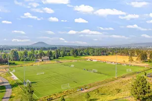 2150 NE Castle Ave, Bend, OR 97701 - Photo 25