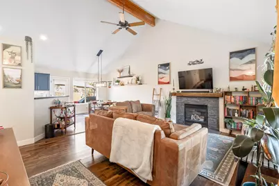 2150 NE Castle Avenue, Bend, OR 97701 - Photo 5