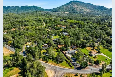 847 Three Pines Road, Grants Pass, OR 97526 - Photo 47