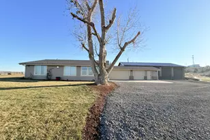 3647 US-97, Madras, OR 97741 - Photo 1