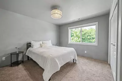 1043 Sandoz Street, Central Point, OR 97502 - Photo 25