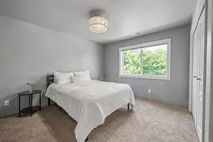 1043 Sandoz St, Central Point, OR 97502 - Photo 25