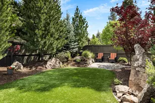 60886 SW Headwaters Loop, Bend, OR 97702 - Photo 45
