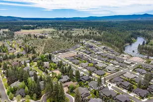 60886 SW Headwaters Loop, Bend, OR 97702 - Photo 53