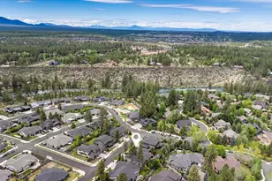 60886 SW Headwaters Loop, Bend, OR 97702 - Photo 59