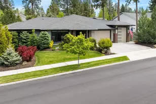 60886 SW Headwaters Loop, Bend, OR 97702 - Photo 47