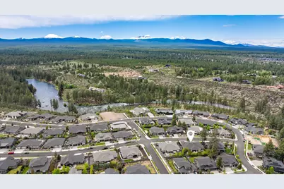 60886 SW Headwaters Loop, Bend, OR 97702 - Photo 55