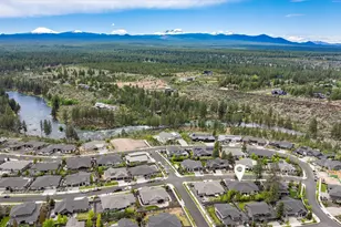 60886 SW Headwaters Loop, Bend, OR 97702 - Photo 55