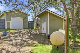 8351 Dead Indian Memorial Rd, Ashland, OR 97520 - Photo 39