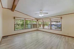 315 W Evans Creek Rd, Rogue River, OR 97537 - Photo 17