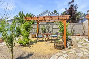 3847 Wyoming Ln, Medford, OR 97504 - Photo 31