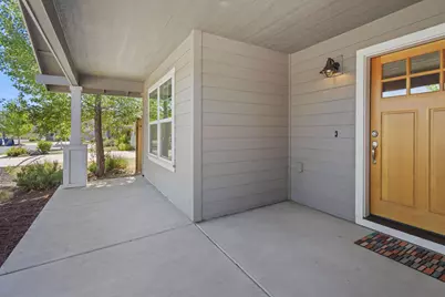 1717 NE 3rd Court, Redmond, OR 97756 - Photo 5