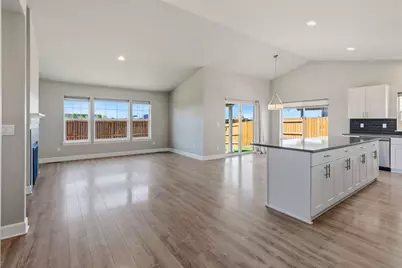 1717 NE 3rd Court, Redmond, OR 97756 - Photo 19