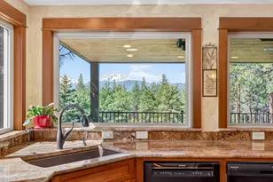 69470 Deer Ridge Rd, Sisters, OR 97759 - Photo 13