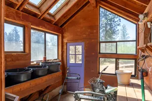 69470 Deer Ridge Rd, Sisters, OR 97759 - Photo 77