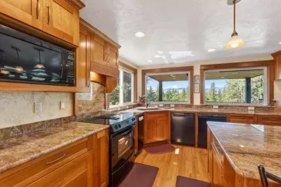 69470 Deer Ridge Road, Sisters, OR 97759 - Photo 11