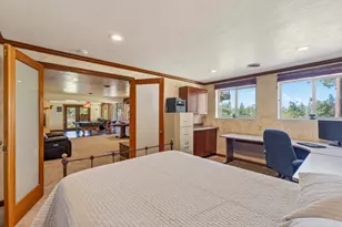 69470 Deer Ridge Rd, Sisters, OR 97759 - Photo 51