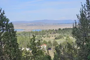 12261 Overland Dr, Klamath Falls, OR 97603 - Photo 3