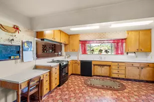 3520 Redwood, Grants Pass, OR 97527 - Photo 11