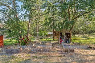 1033 Plumtree Ln, Grants Pass, OR 97526 - Photo 27