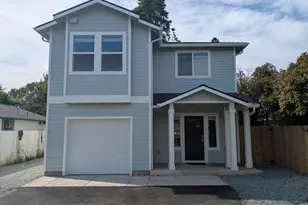 613 St Thomas Ln, Eagle Point, OR 97524 - Photo 1