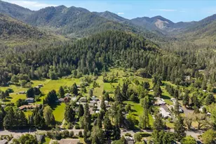 6589 Rogue River Hwy, Grants Pass, OR 97527 - Photo 39