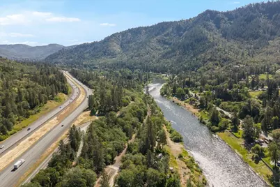6589 Rogue River Highway, Grants Pass, OR 97527 - Photo 41