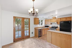2067 SW 30th St, Redmond, OR 97756 - Photo 19