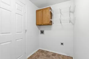 2067 SW 30th St, Redmond, OR 97756 - Photo 11
