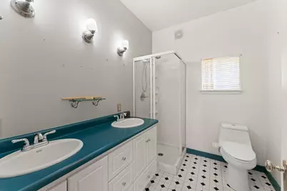 1432 NW Lawnridge Avenue, Grants Pass, OR 97526 - Photo 21