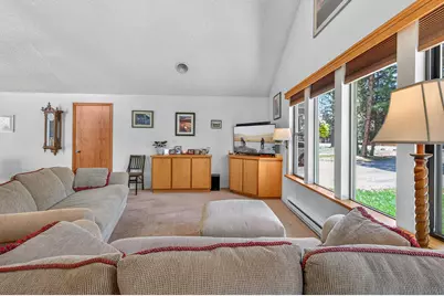 60866 Brosterhous Road, Bend, OR 97702 - Photo 9