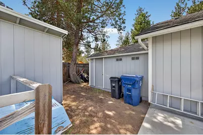 60866 Brosterhous Road, Bend, OR 97702 - Photo 39